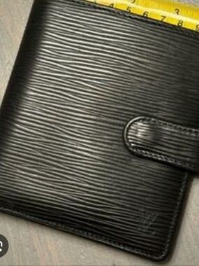 Louis Vuitton Black Epi Leather Snap-Closure Long Wallet